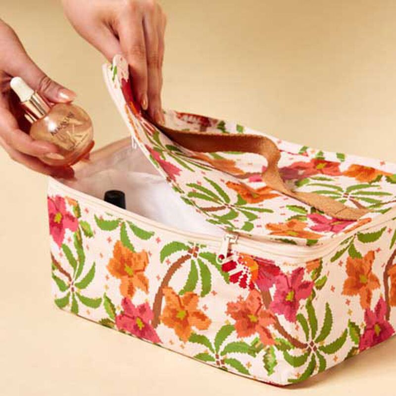 Kollab Toiletry Stash Bag Hibiscus Retreat image number 1
